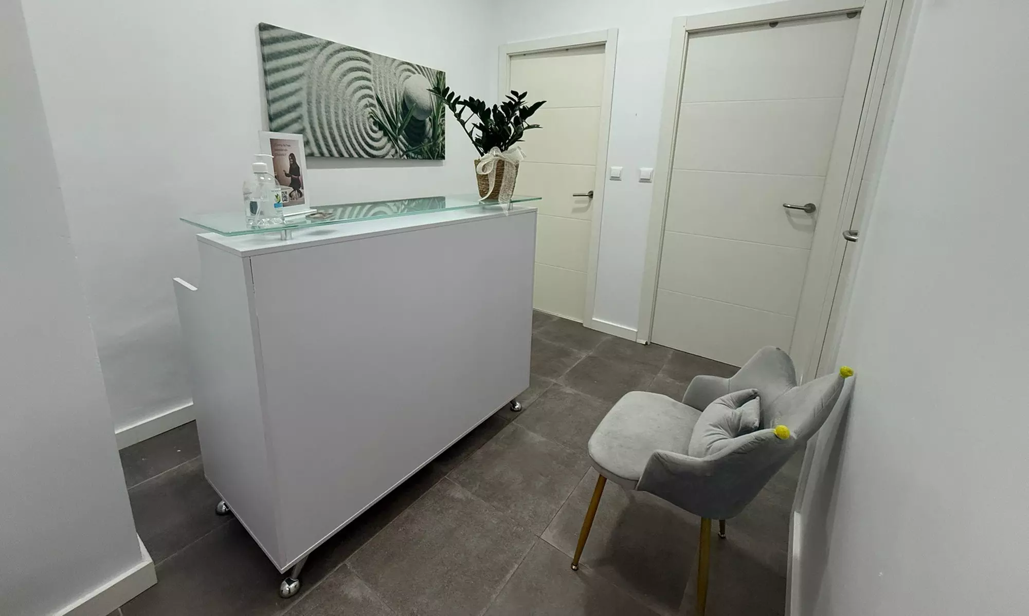 Extensiones de pestañas con opción a diseño y depilación de cejas