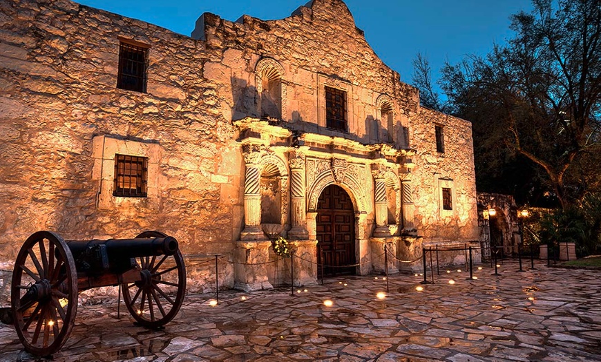 Image 6: One or Two Day Tour by Old Town Trolley Tours Of San Antonio