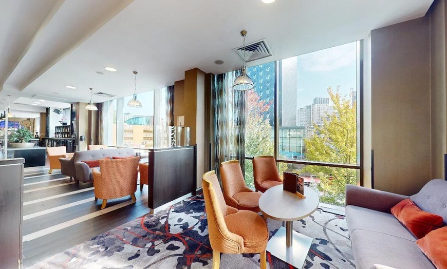 Image 5: Cardiff: One-Night with Breakfast and Glass Of Wine