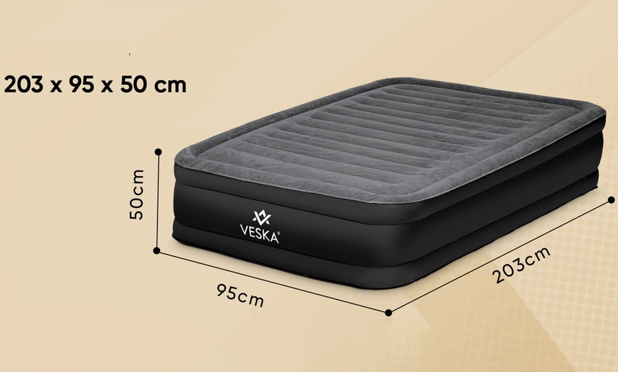 Image 7: VESKA Selbstaufblasende Luftmatratze 