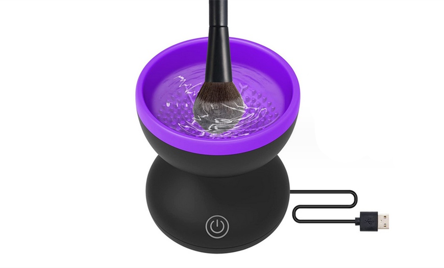 Image 3: USB-Powered Electric Makeup Brush Cleaner 