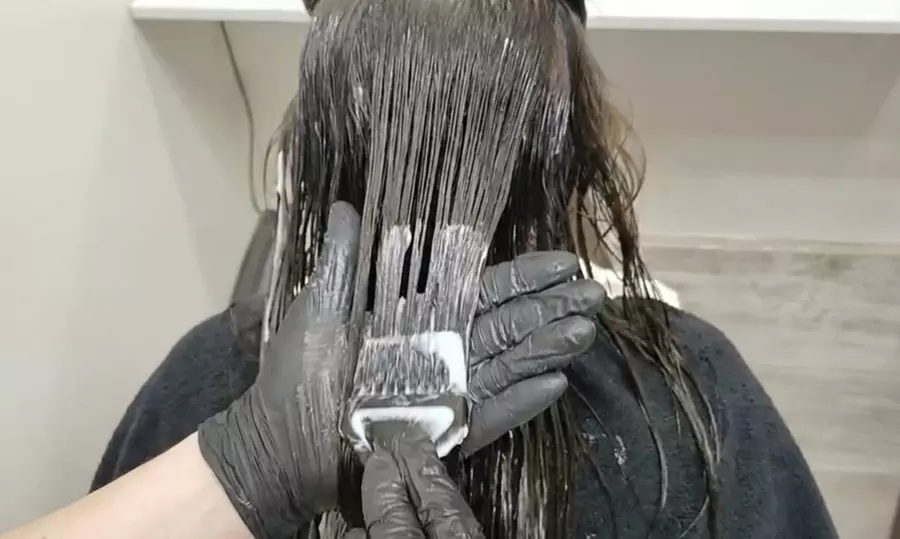 Sesión de peluquería: Tratamiento de Hidratación con lavado y masaje