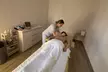 Odprężenie i naturalna regeneracja: masaż miodowy lub relaksacyjny w Zhanna Masssage (do -40%) - Image 2