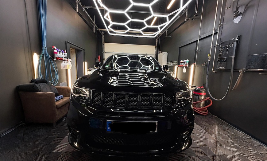 Image 2: Pkw Innen- und Außenreinigung per Hand oder in der Waschstraße