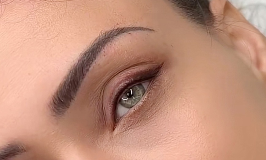 Image 2: Transform your Look with a Permanent Eyebrow or Eyeliner Tattoo 