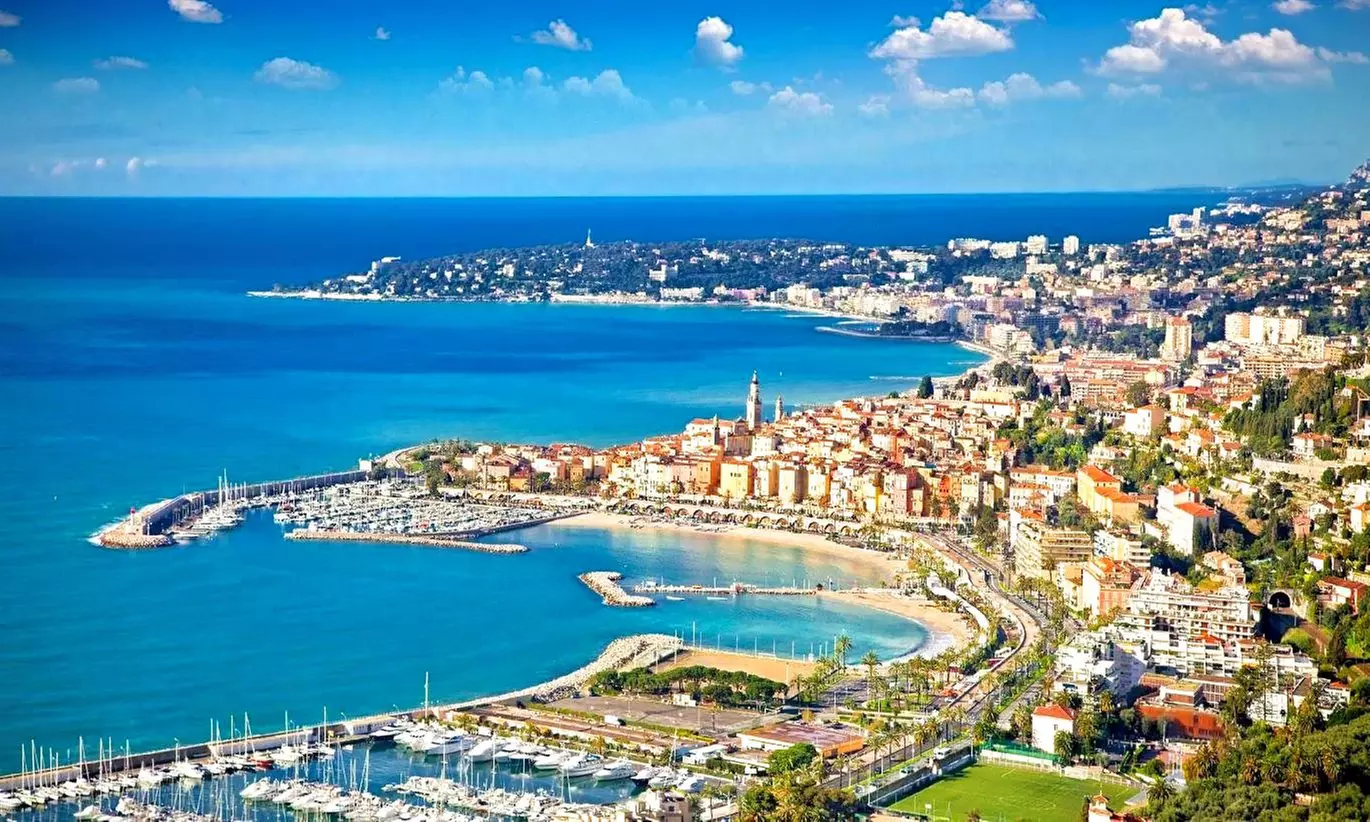 Sanremo: camera doppia vista mare con colazione o mezza pensione per 2 persone al Grand Hotel & Des Anglais - Primary Image