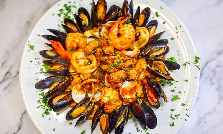 Image 5: Dine at Award-Winning Italian Cuisine - Near Niagara Falls!
