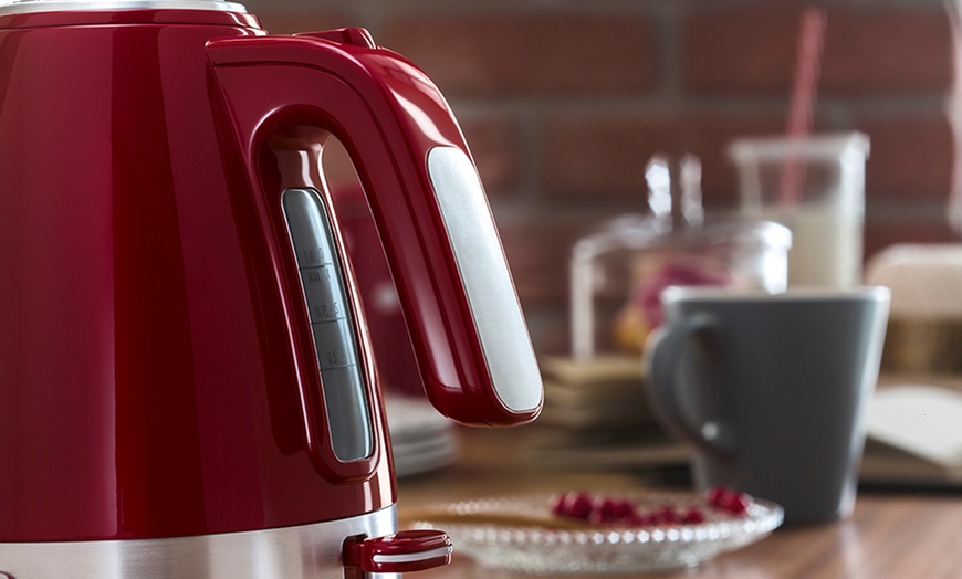 Image 4: DeLonghi Toaster and Kettle Set