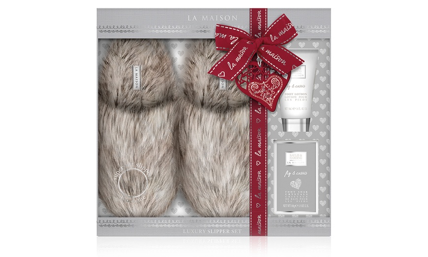 Image 3: Baylis & Harding Slipper Set