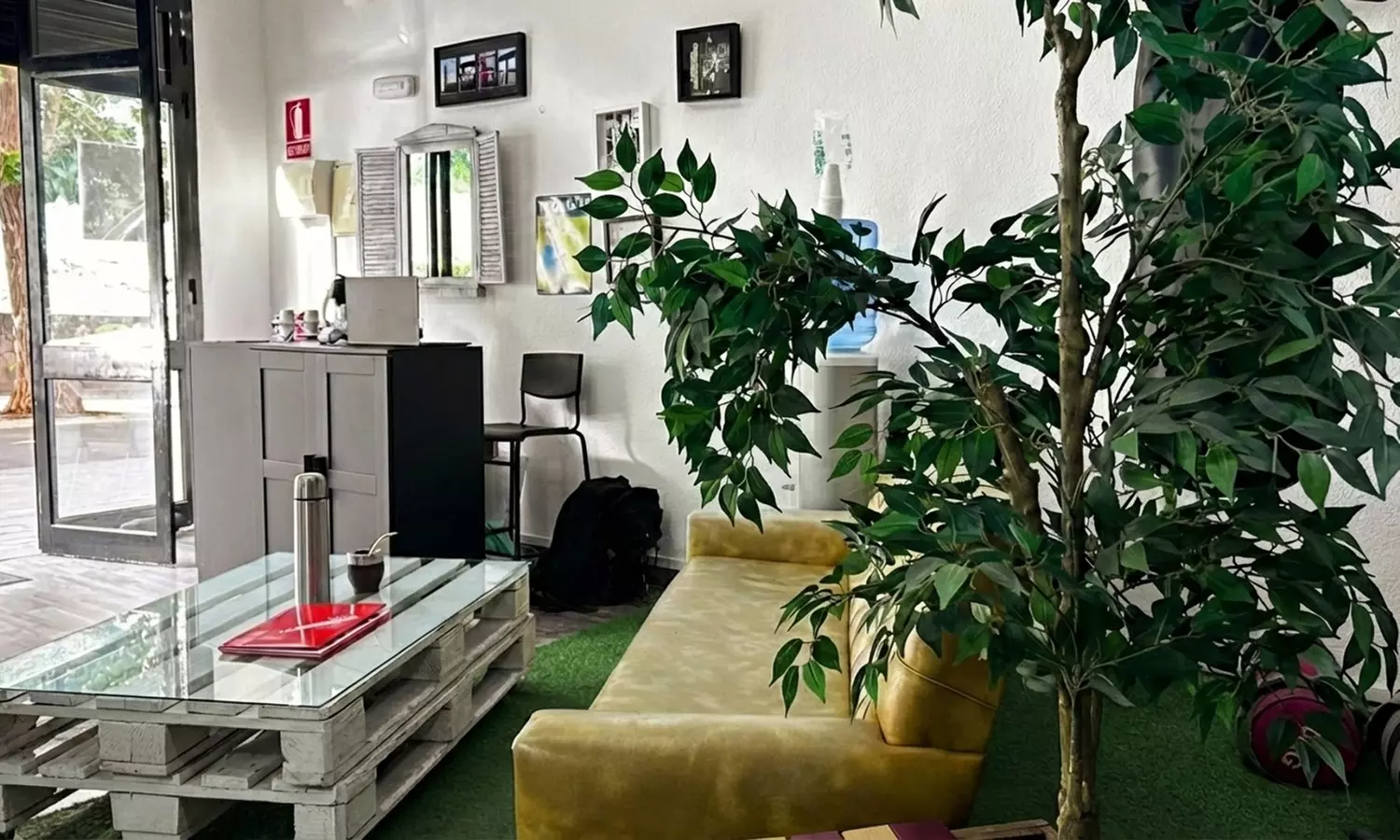 Sesión de peluquería con lavado, corte, peinado y opción a color