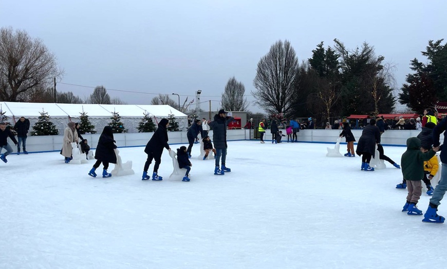 Image 2: Winter Christmas outdoor Ice skating for Families