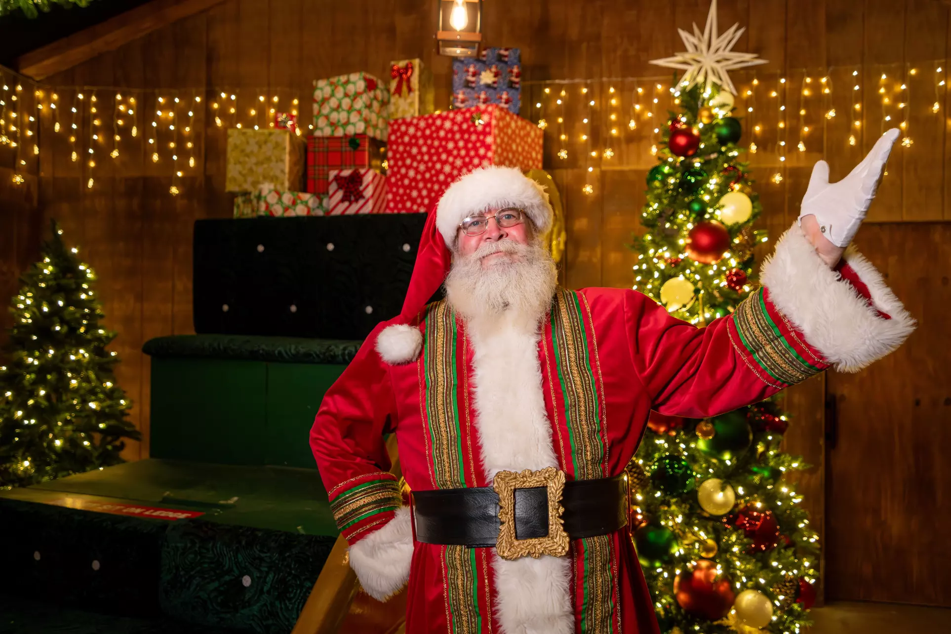 Save 54%! SeaWorld Orlando Tickets- FREE $10 Credit