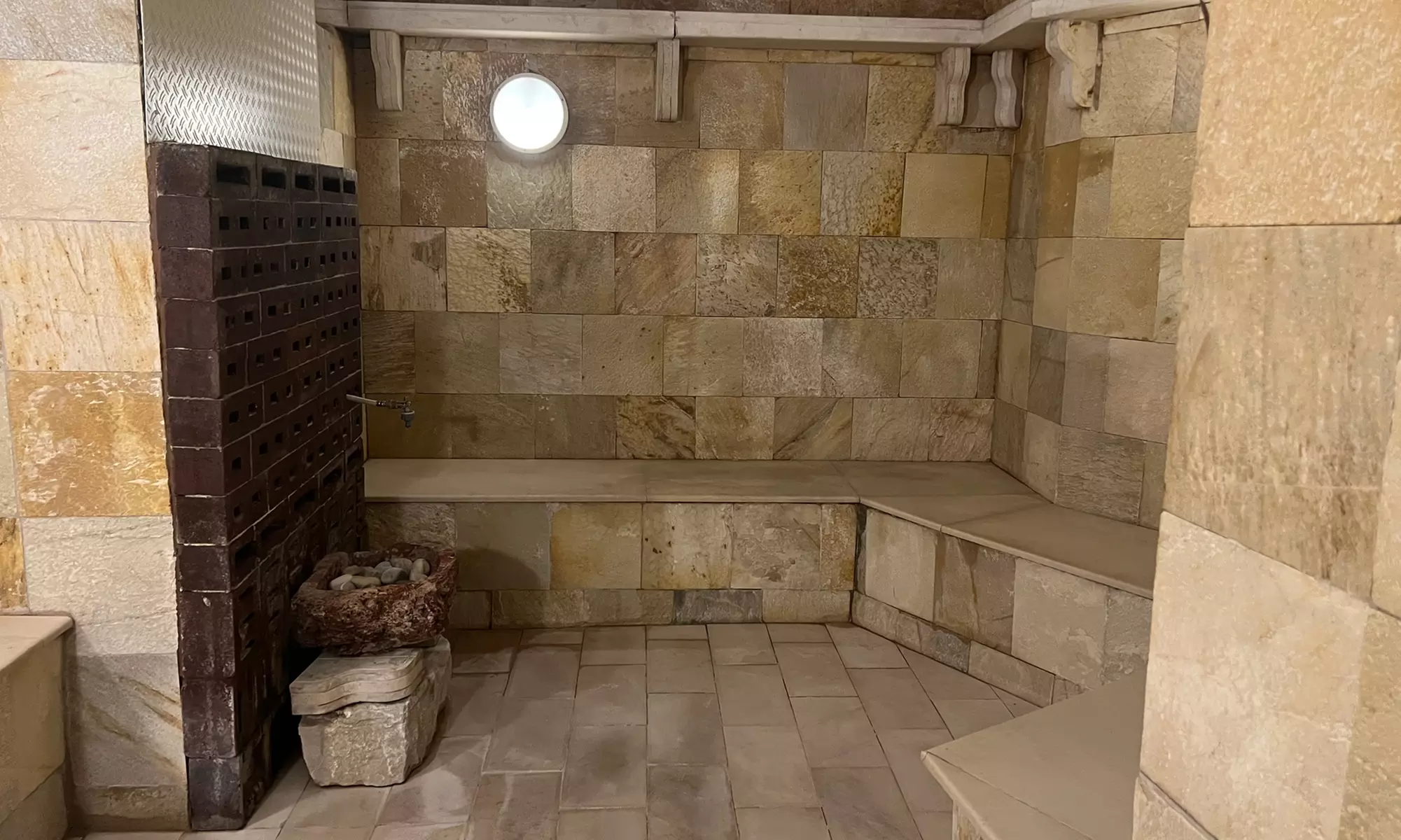 Hammam traditionnel et modelages corps-visage à la Maison Timeless