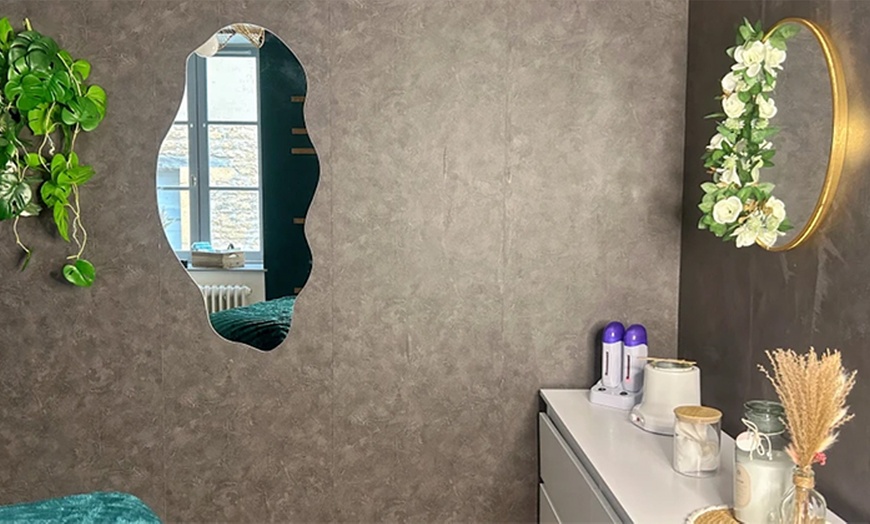 Image 2: Massage relaxant et soin visage coup d’éclat pour une pause bien-être