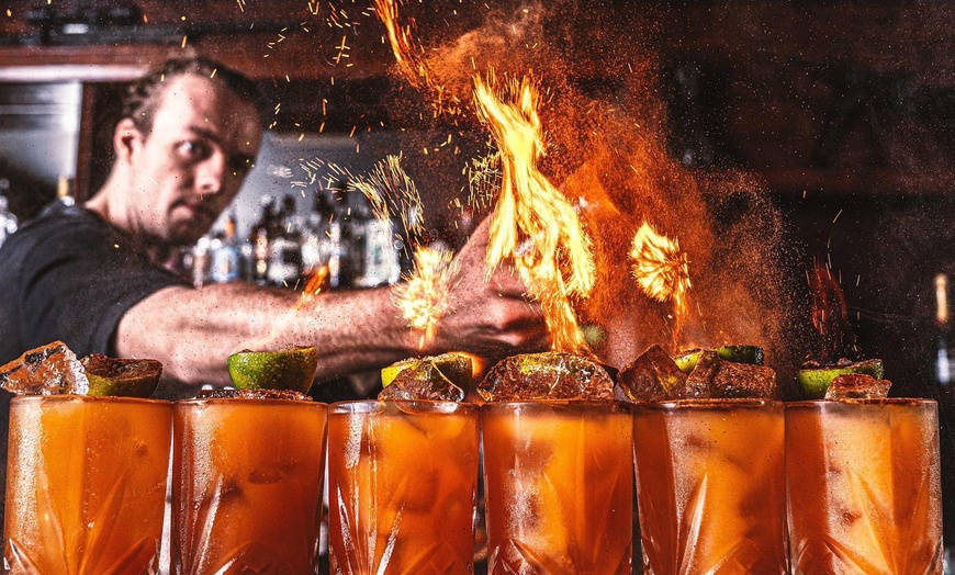 Image 4: Shooting Simulator Thrill with Drinks for 2 or 4 Guests