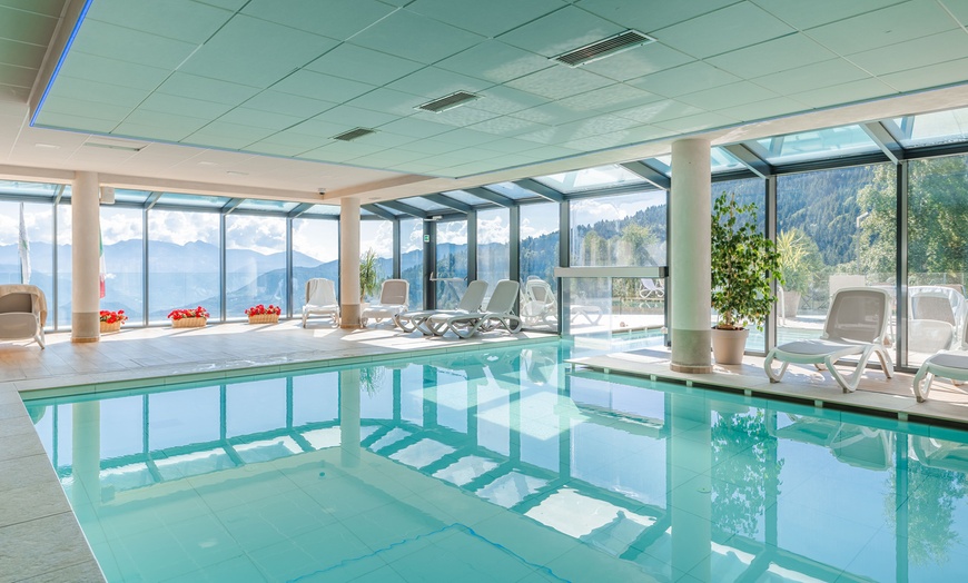 Image 2: Trentino: soggiorno con mezza pensione, Spa e aperitivo per 2