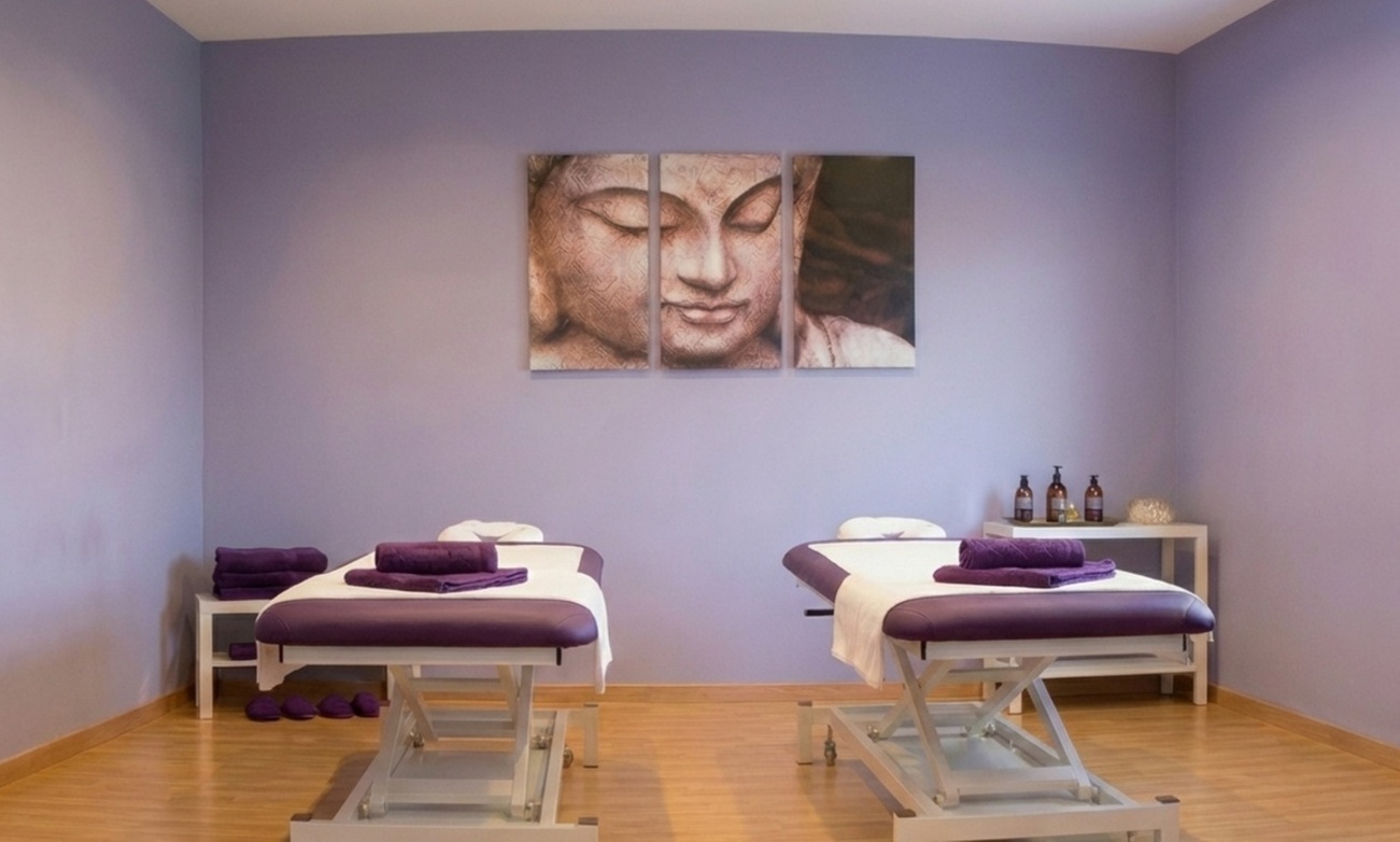 Ritual en pareja con masaje corporal completo y esencias exóticas