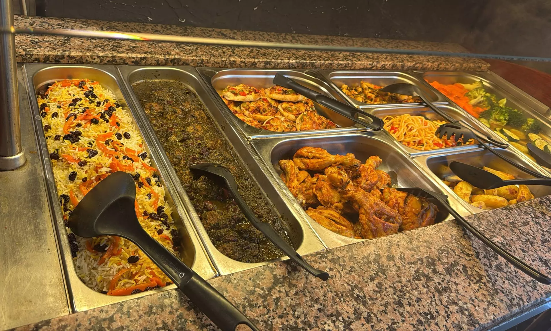 Mittagsbuffet nach Lust & Appetit: Frische, hausgemachte Gerichte für 1, 2 oder 4 Personen (bis zu 36% sparen) - Second Medium