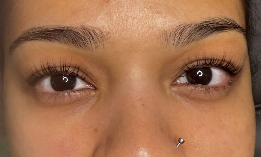 Image 10: Get Stunning Lashes with One Eyelash Lift Treatment with/without Tint