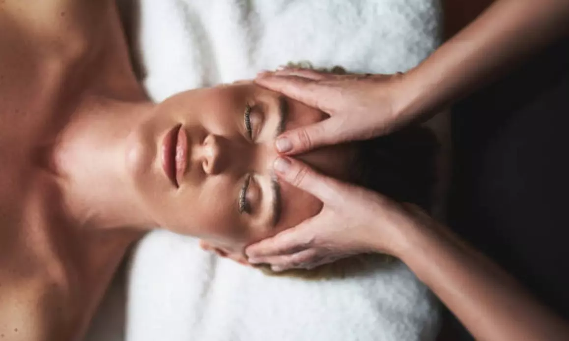 Masaje en pareja de 30 o 60 minutos con opción a bebida y bombones