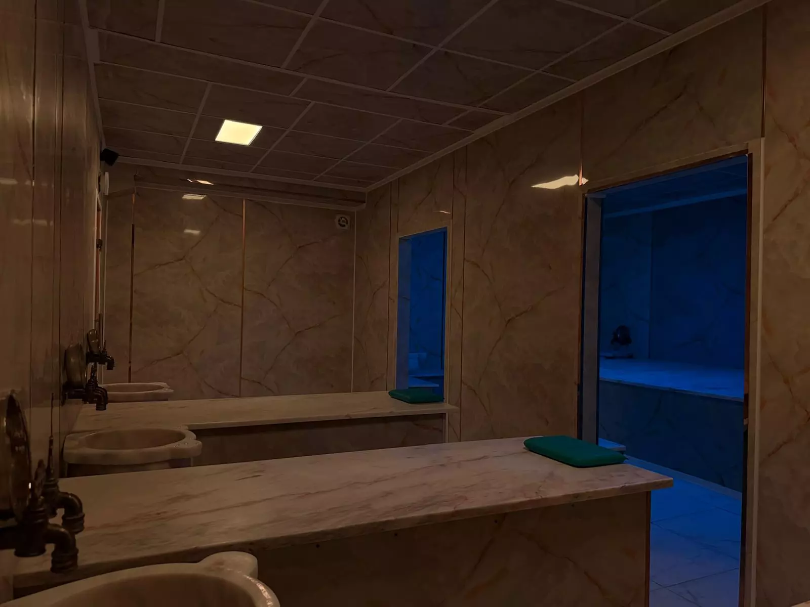 Hamam Premium Paket inkl. türkischer Tee für 1 oder 2 Personen