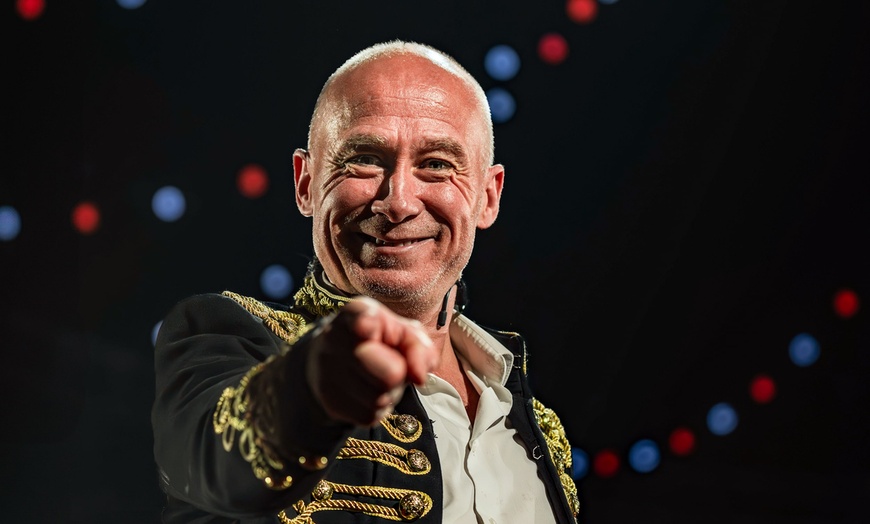 Image 5: Hippodrome Christmas Spectacular – Comedy & Circus All in One