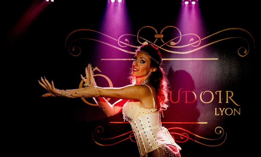 Image 3: Nuit cabaret glamour à Lyon : immersion burlesque au cœur d’Ô Boudoir