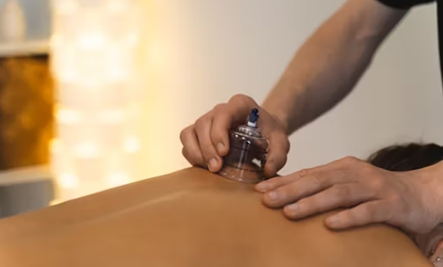 Image 3: 1 o 3 sesiones de masaje con técnica y duración a elegir para 1 