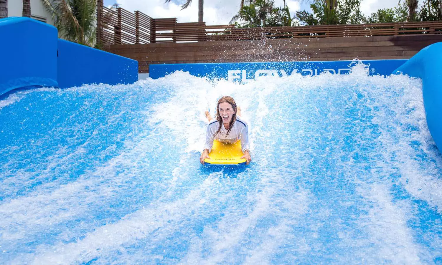 ✈ 4-Night Luxury Bahamas Escape with Airfare & Waterpark Access