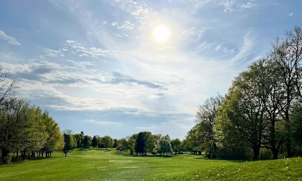 18-Hole Golf Round with Cart – Fremont