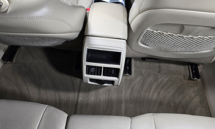 Image 7: 1 Wash & Wax, Silver Exterior Package & More - Small or Large Vehicles