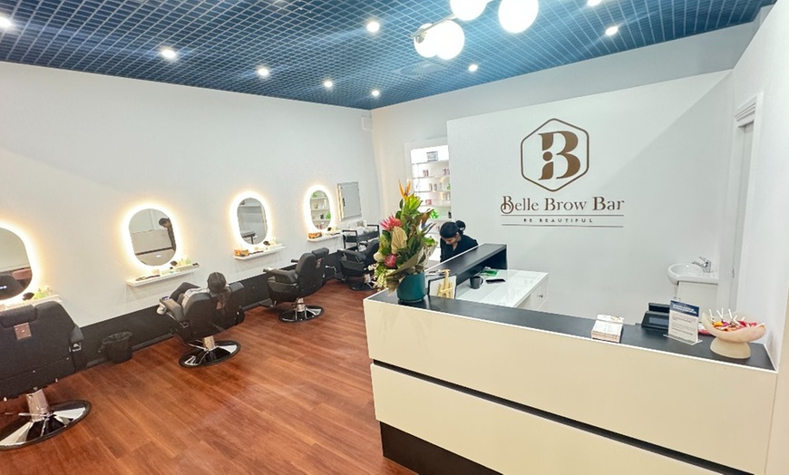 Image 2: Achieve Glowing Skin with a Deep Cleaning Facial