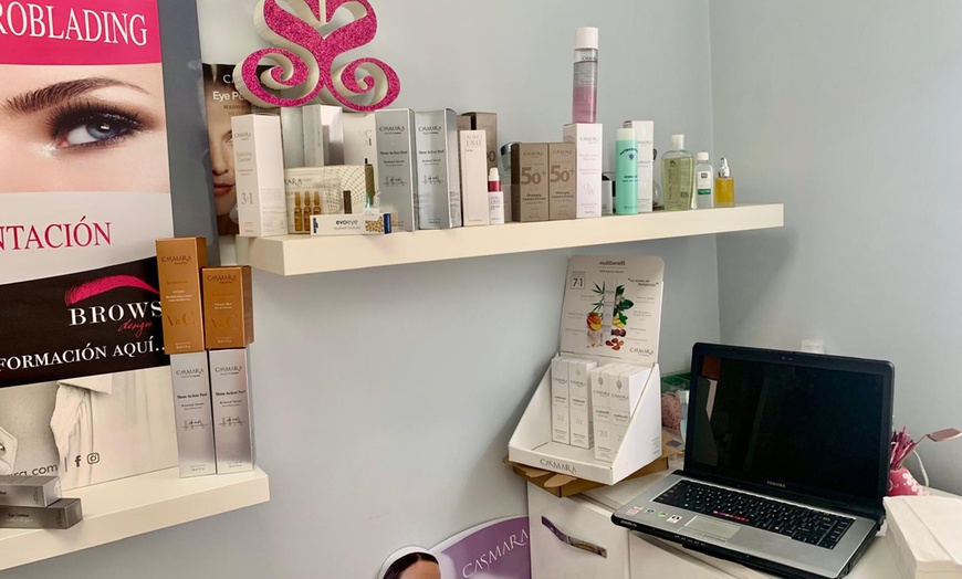 Image 6: 1 o 2 sesiones de peeling químico facial