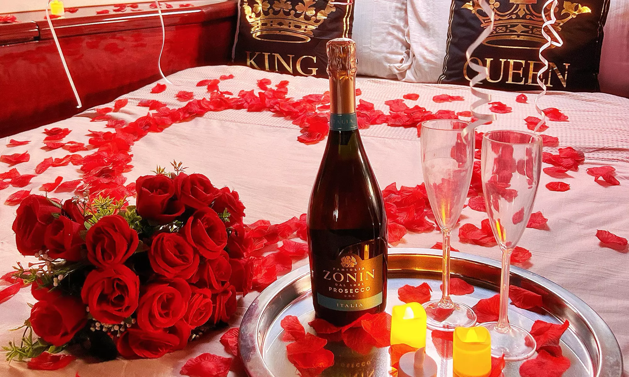 Birthday, Romantic, Bachelor/Bachelorette Party Decorations for Yachts