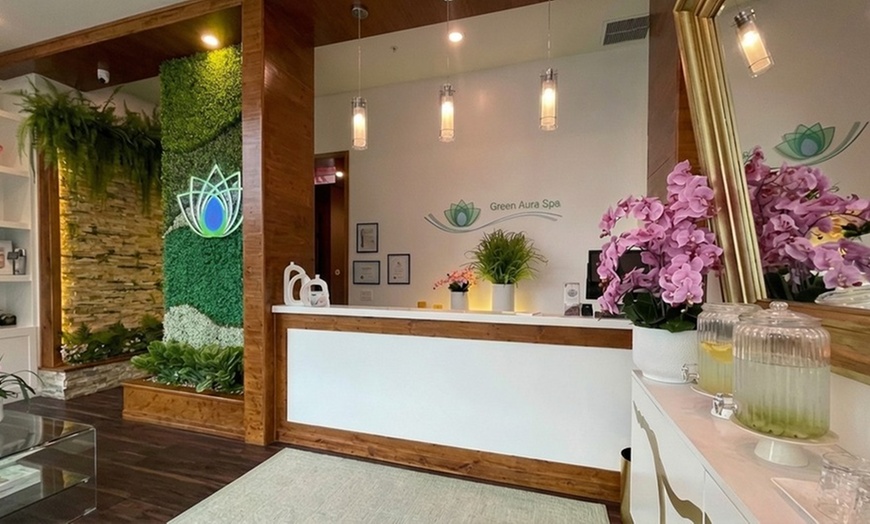 Image 3: Get One or Two Aromatherapy Massages or Massage & Hot Stones for Two