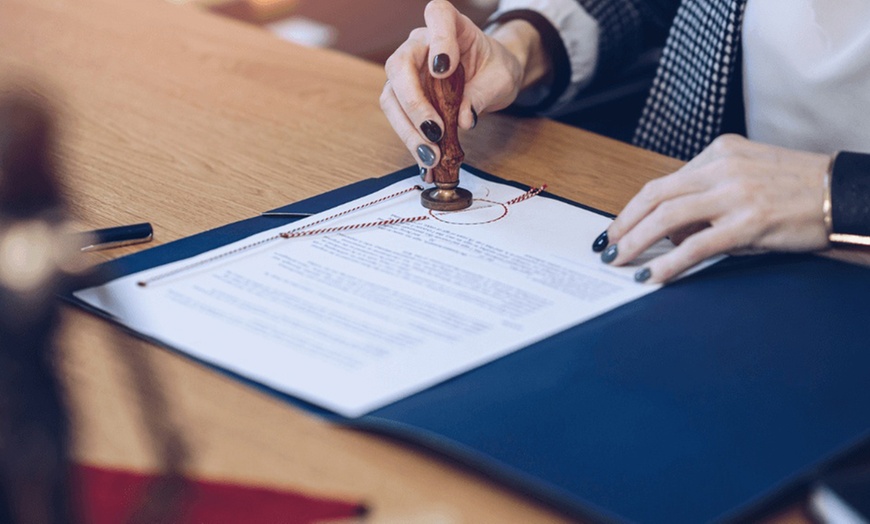 Image 1: Mobile Notary Public with After-Hours & Expedited Service Options