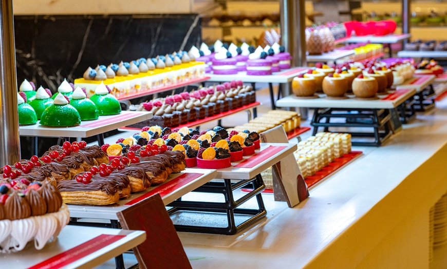 Image 5: 5* Theme Night Dinner Buffet w/ Soft Beverages for Child or Adults