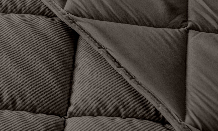 Image 20: Colcha de microfibra para cama doble con tacto aterciopelado