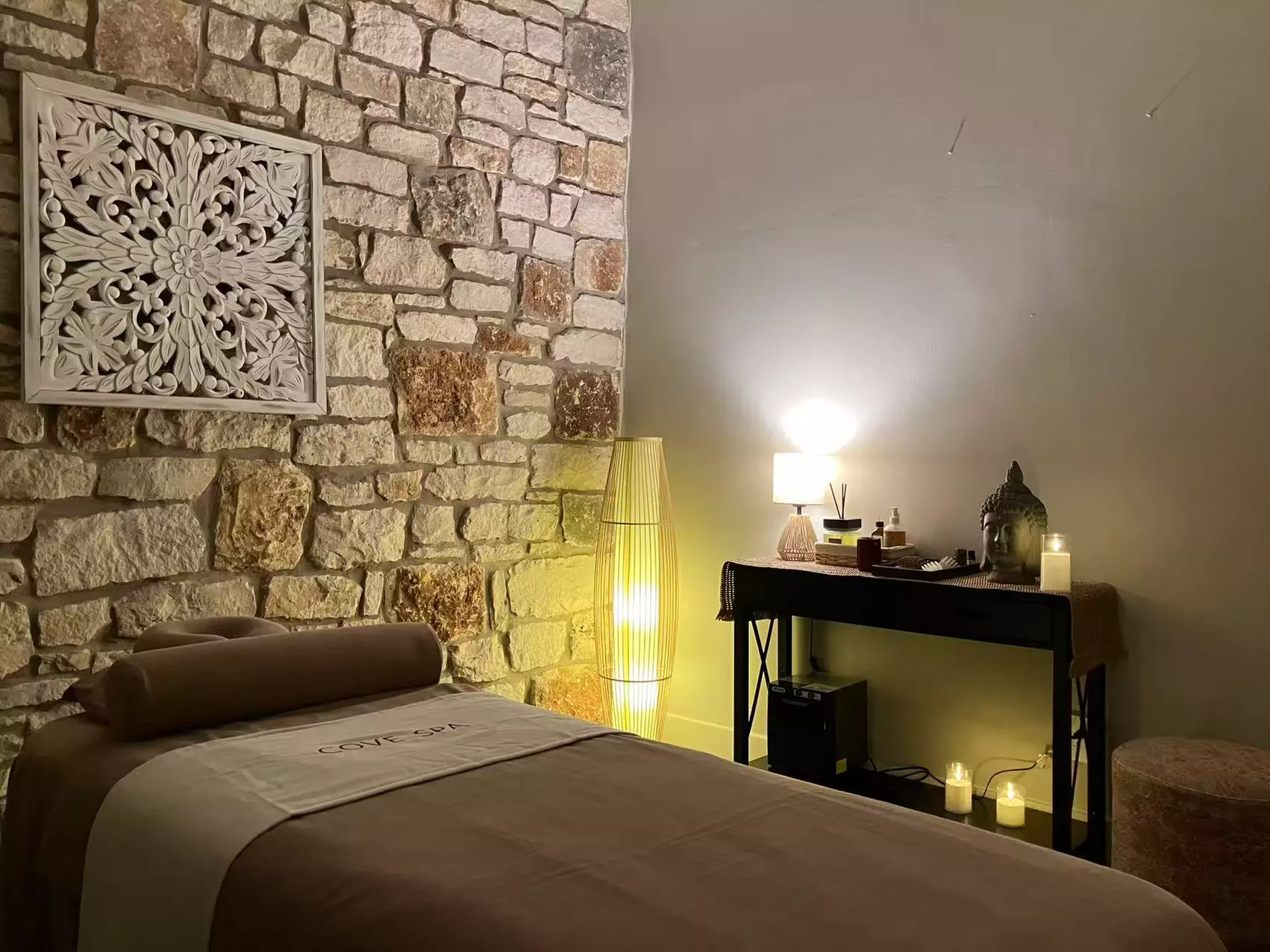 60 or 90 Minute Massage for One or Couples / Head Spa Session for One