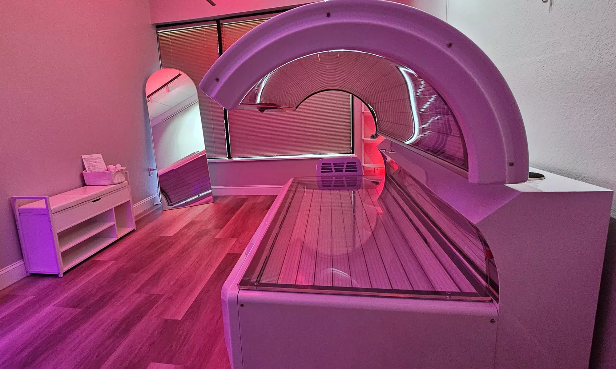 20-Min Red Light Therapy Bed w/ Optional 30-Min Cryotherapy Full Body