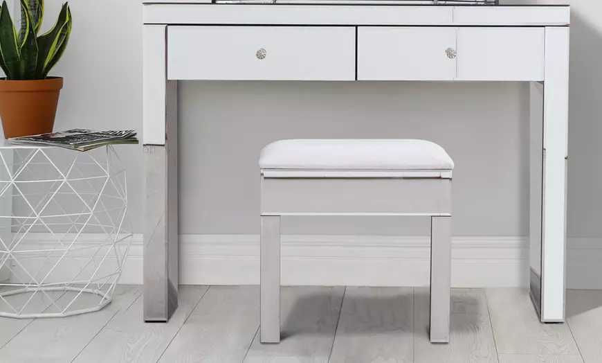 Image 21: Hollywood Mirrored Furniture range