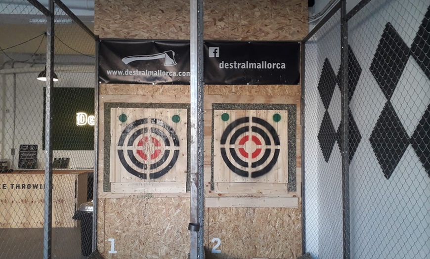 Image 5: Lanzamiento de hachas para hasta 4 personas durante 1 hora 