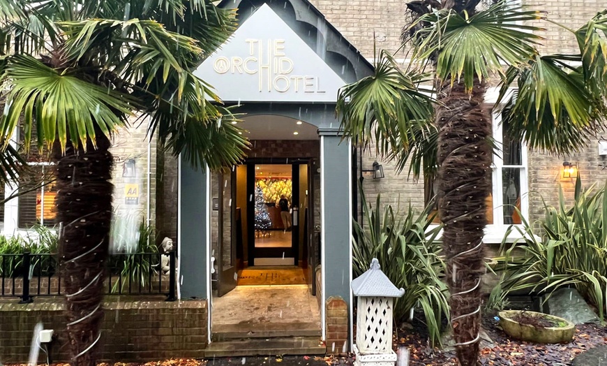 Image 6: Bournemouth: One-Night Stay with Breakfast & Prosecco