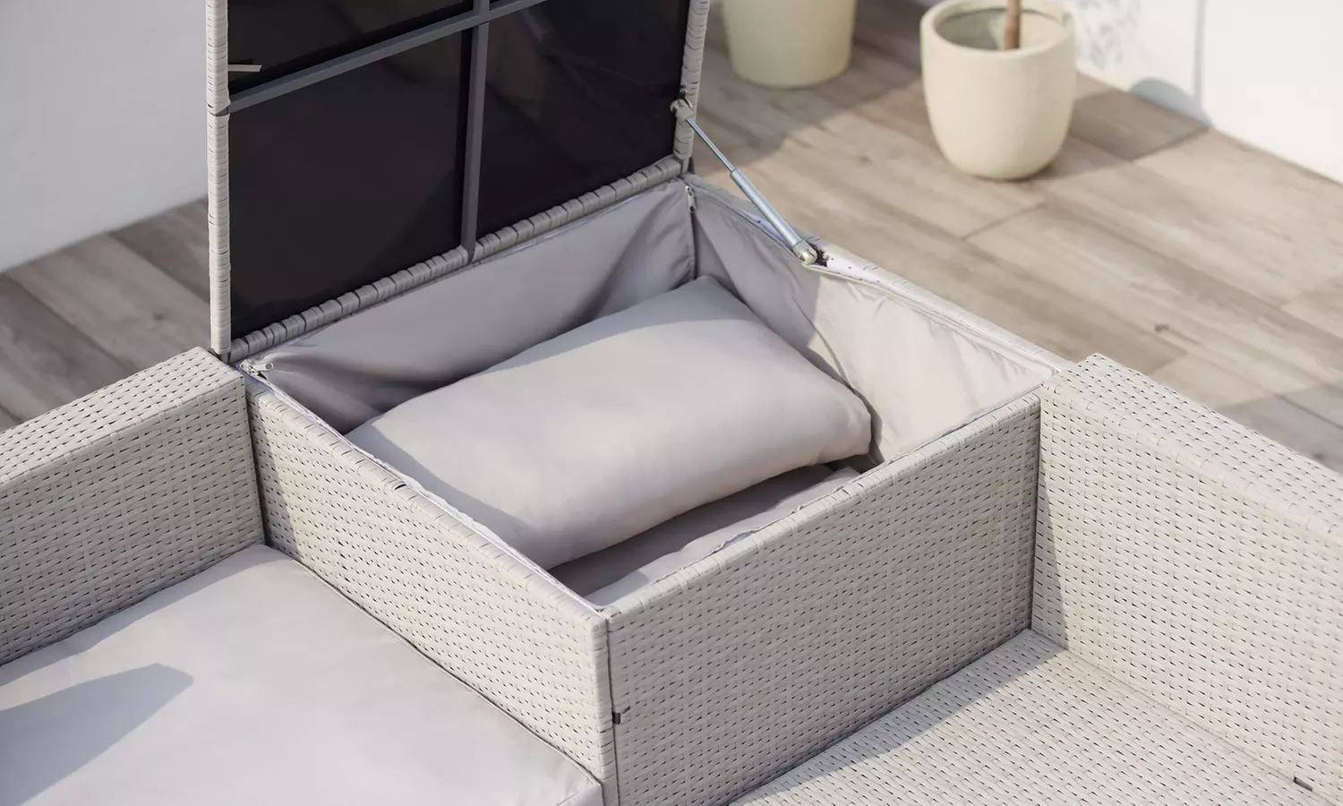 Salon de jardin 4 places Kocoon en résine tressée, modèle "Oacari"