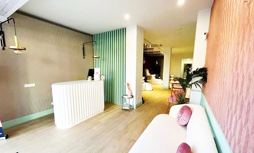 Image 5: Radiofrecuencia facial y corporal, 2, 4 o 6 sesiones con mascarilla