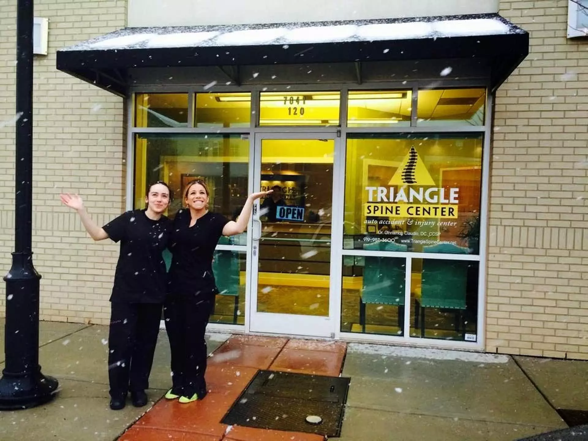 60 or 90 Minute Therapeutic Massage Sessions to Relieve Stress 