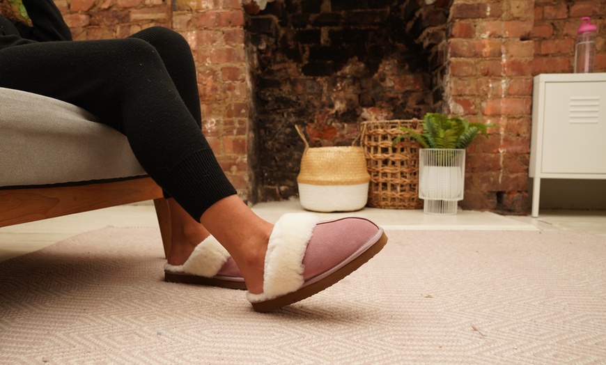 Image 10: Redfoot Ladies Sheepskin Slippers