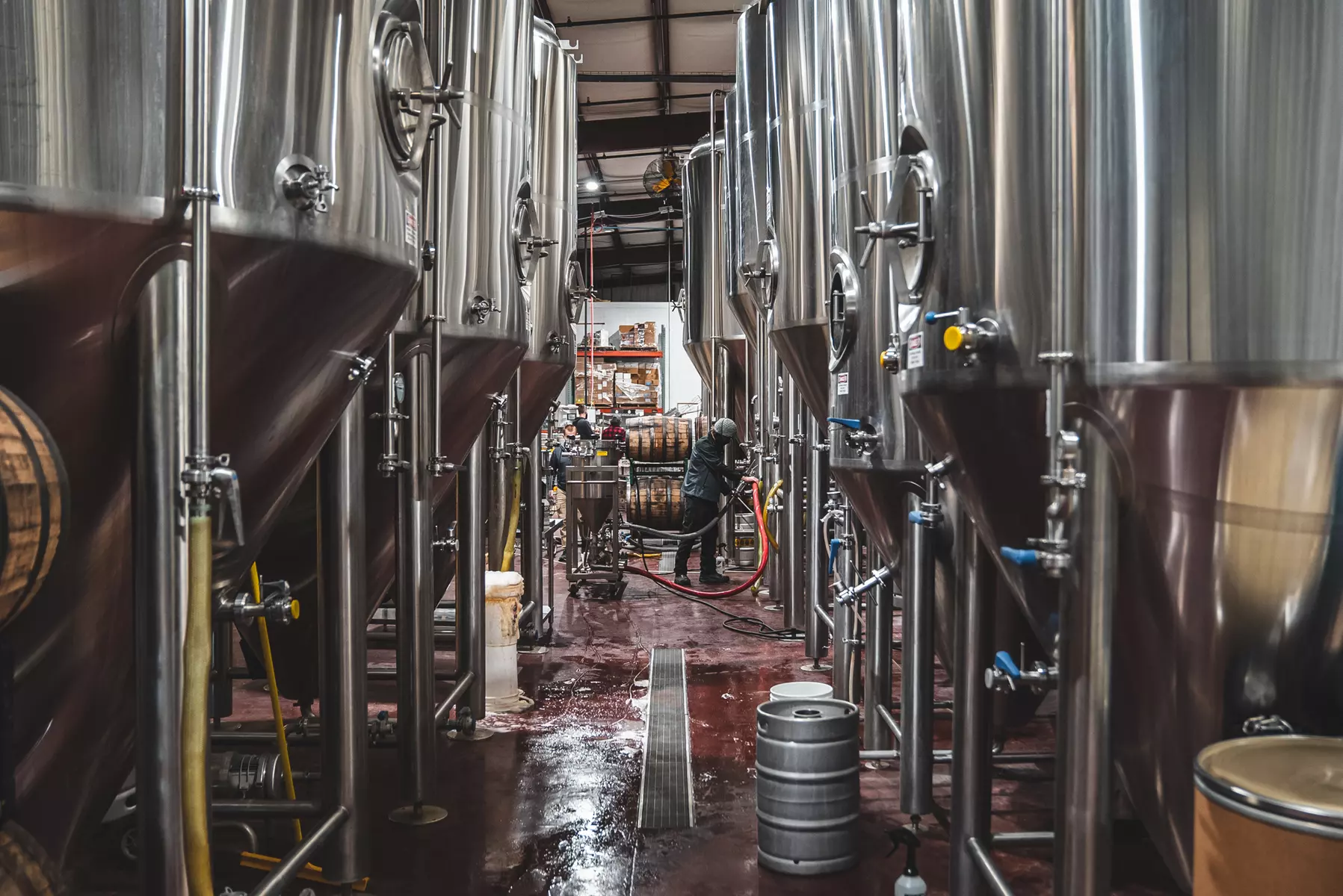 Enjoy a Flight of 6 Beers for One, Two, or Four People