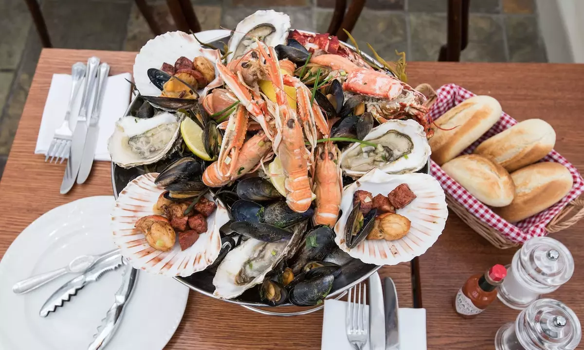 Argyll and Bute: Standard Double Room with Breakfast