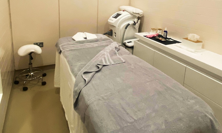 Image 2: 30 or 60-Min Deluxe Facial – Glow & Rejuvenate at A’s Beauties
